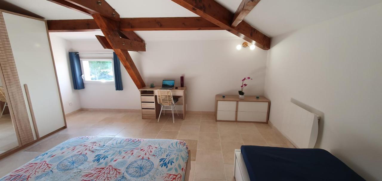 Maison calme et rénovée Oléa Provence, idéale pour passer des vacances dans le Sud Saint-Cannat Esterno foto