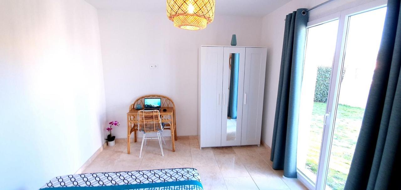 Maison calme et rénovée Oléa Provence, idéale pour passer des vacances dans le Sud Saint-Cannat Esterno foto