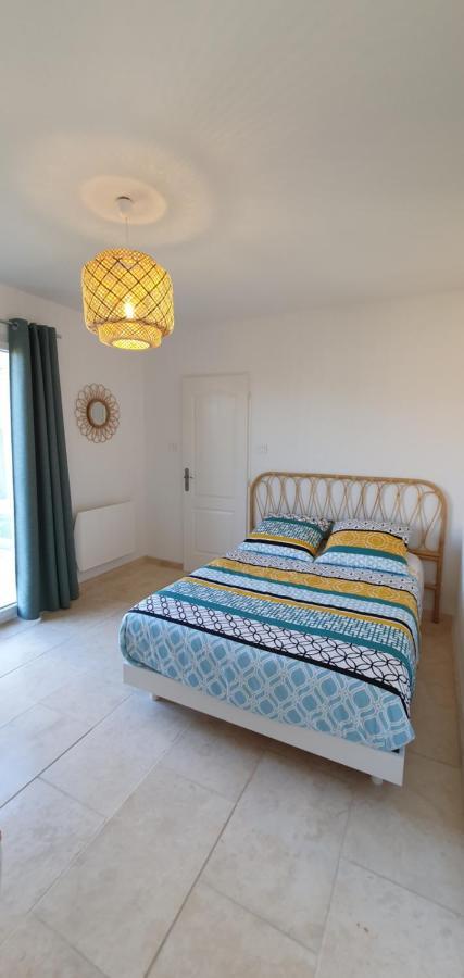 Maison calme et rénovée Oléa Provence, idéale pour passer des vacances dans le Sud Saint-Cannat Esterno foto